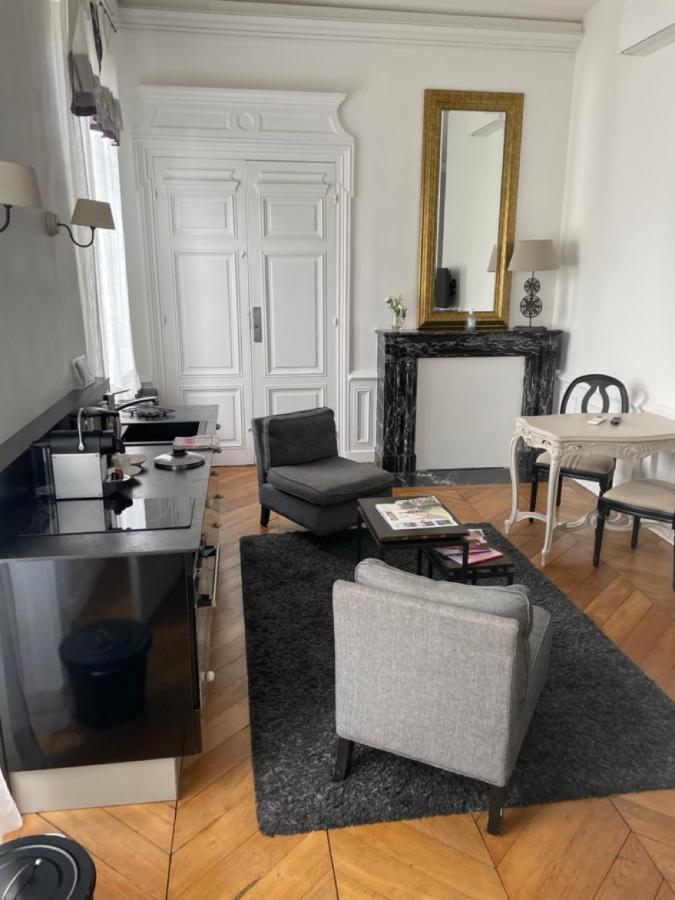 La Maison Des Courtines Beaune  Bagian luar foto